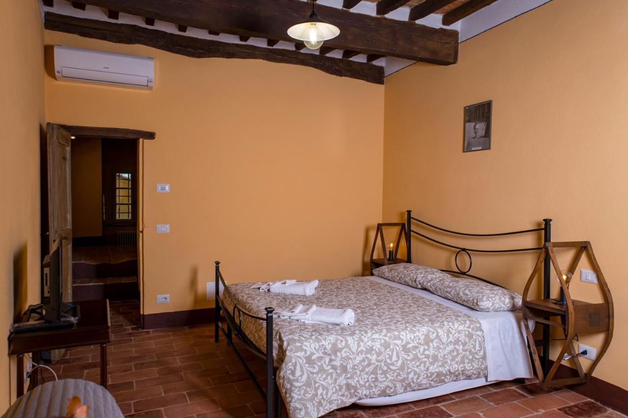 푀아노델라키아나 In Collegiata B&B 외부 사진