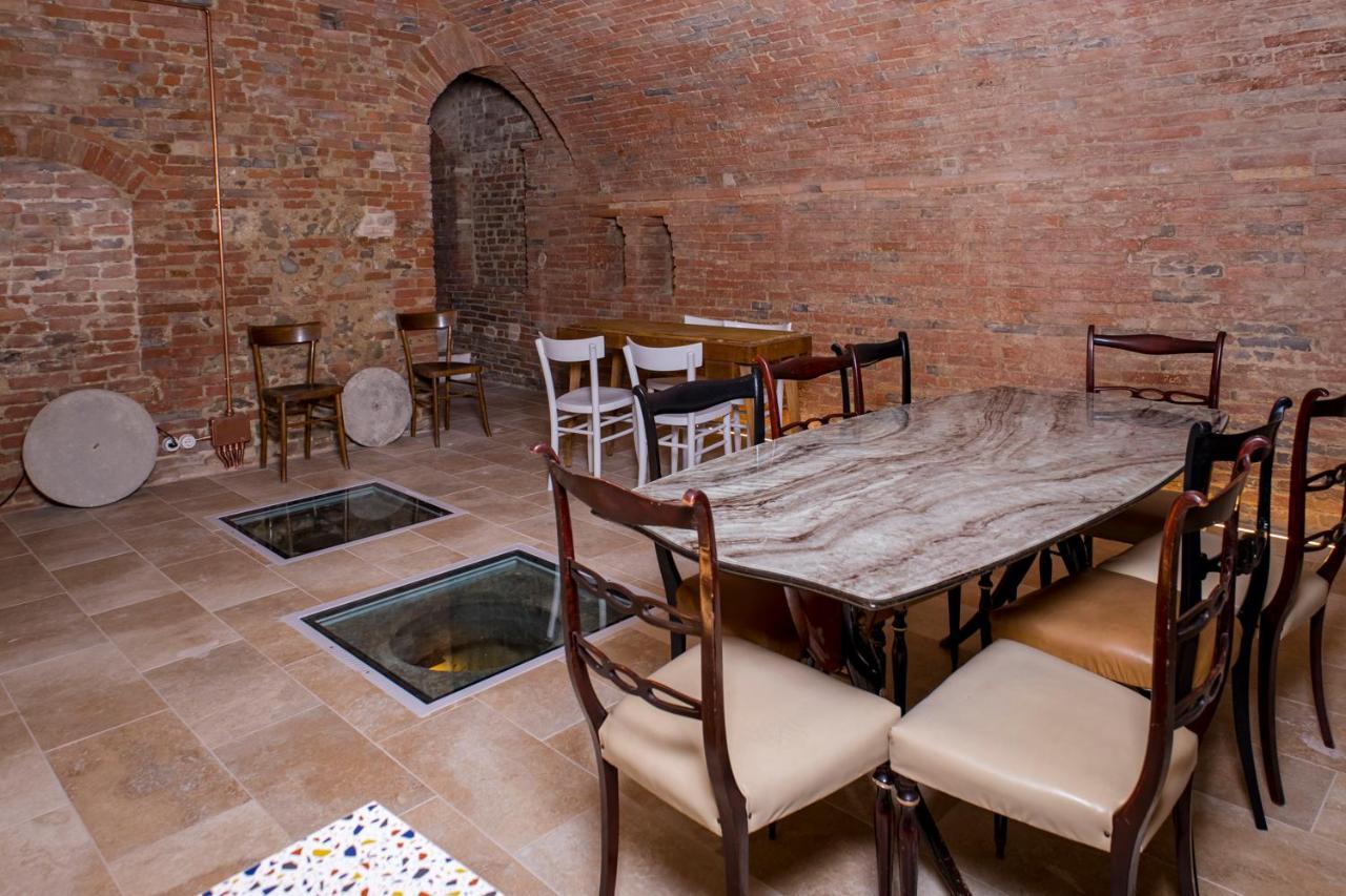 푀아노델라키아나 In Collegiata B&B 외부 사진